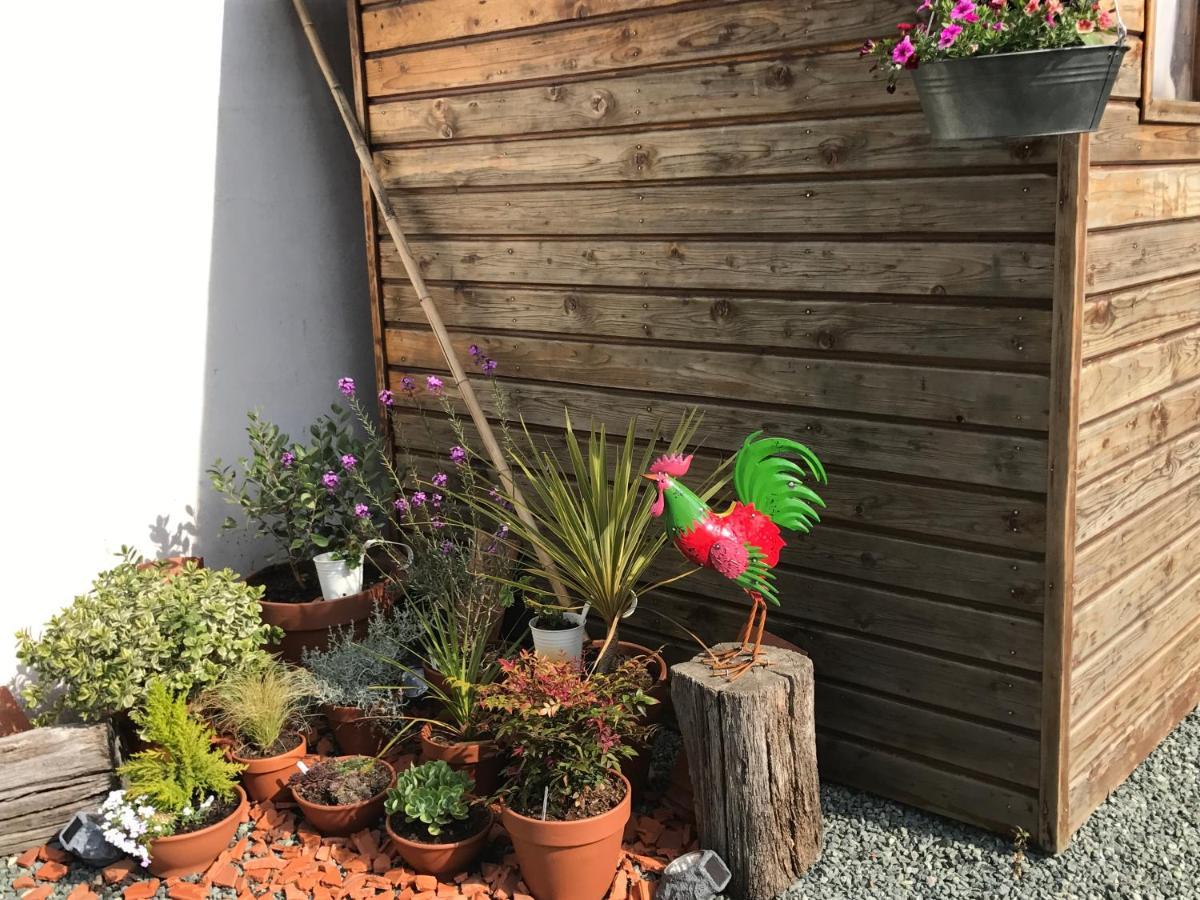 Chez Chris Et Vince Bed & Breakfast Bazoges-en-Paillers ภายนอก รูปภาพ